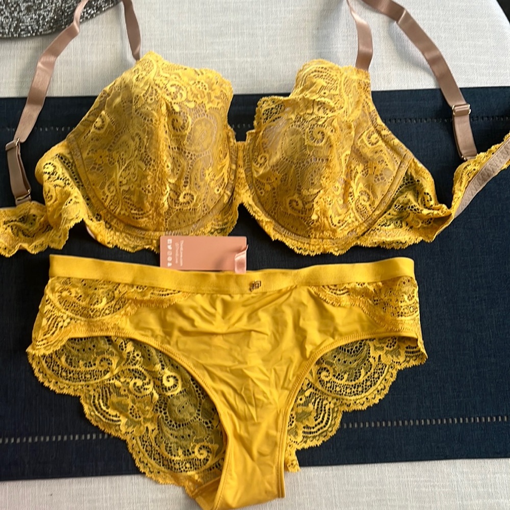 Thirdlove Lingerie Size M, 36 D never worn